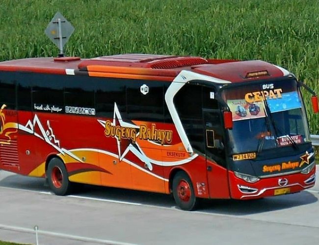 Sugeng Rahayu Bus Surabaya Solo - Photo by Disway